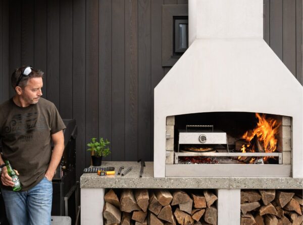 The Signature Series of Outdoor Fireplace’s